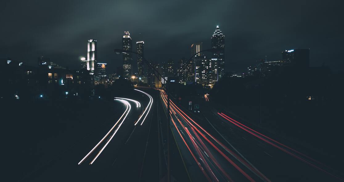 cached/dharmx_walls/architecture/a_city_skyline_at_night.jpg