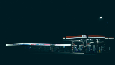 cached/dharmx_walls/dreamcore/a_gas_station_at_night.jpg